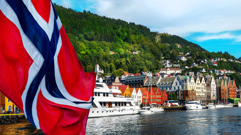 Norwegian flag and harbor