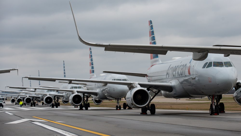 Jets at Pittsburgh International Airport