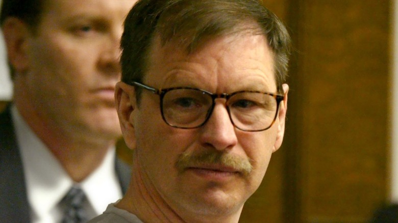 Gary Ridgway in glasses