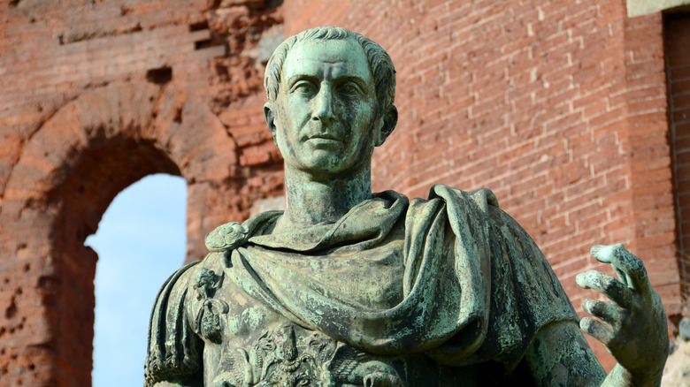 statue of Julius Caesar