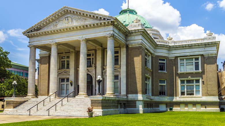 Calcasieu Courthouse