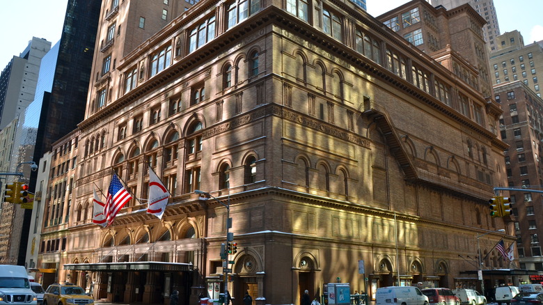 exterior shot of carnegie hall