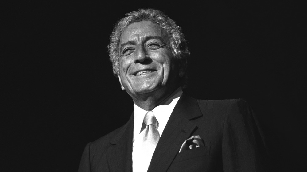 Tony Bennett performing in 1996