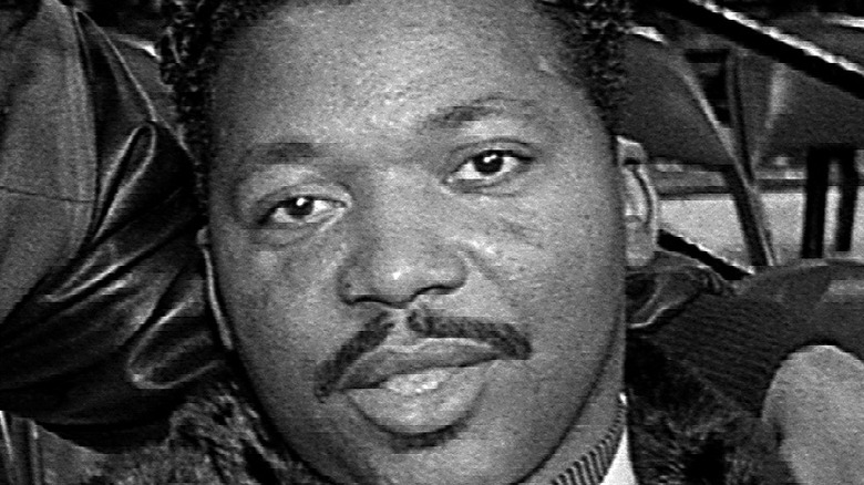 Darryl Stingley posing