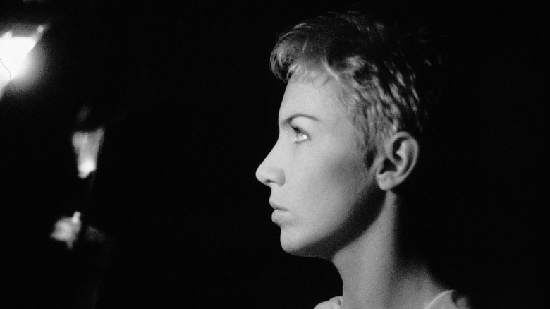 Annie Lennox making music video