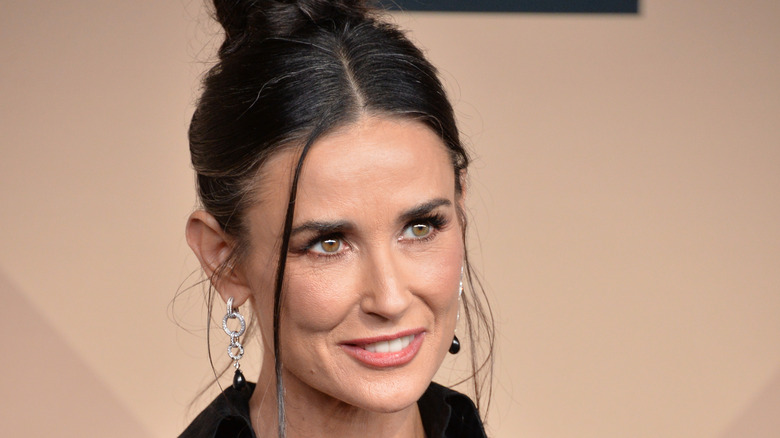 Demi Moore hair bun