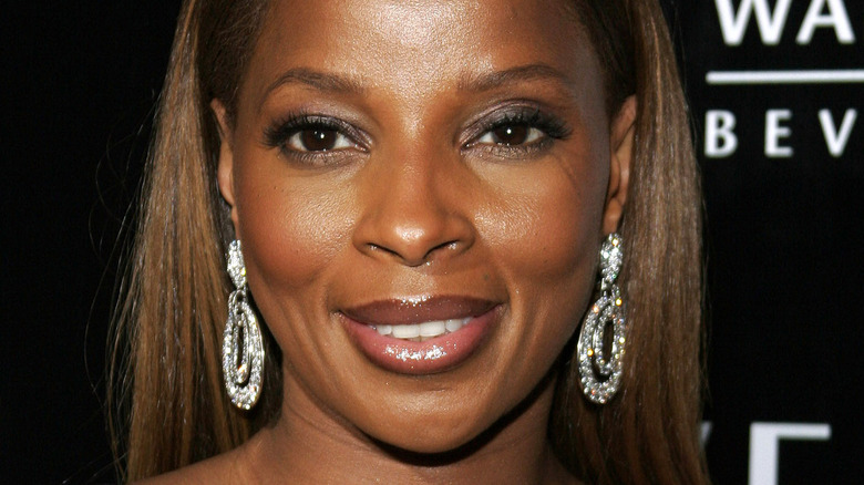 Mary J. Blige close-up