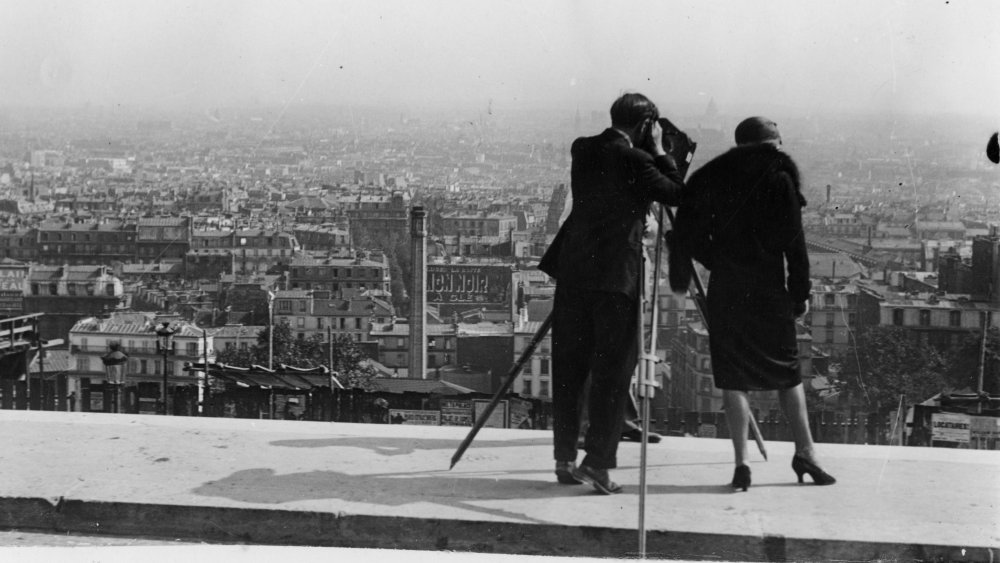 930: View over Paris from Montmarte, 