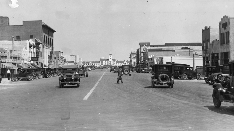 People stroll on old Hollywood boulevard
