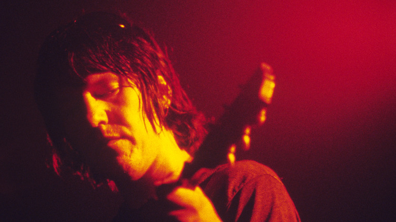 Elliott Smith and a guitar