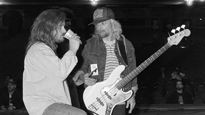 Leon Wilkeson playing bass