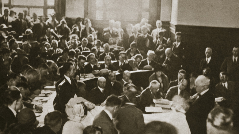 Photograph of courtroom during the Hall-Mills trial