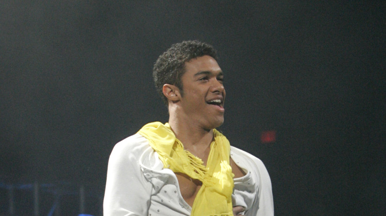 Danny Tidwell dancing on stage