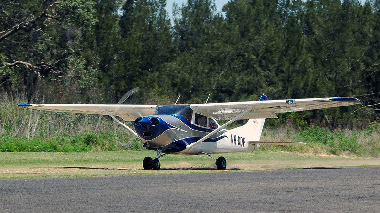 Cessna 182L on runway