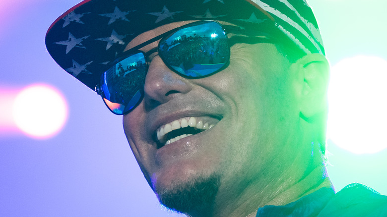 Vanilla Ice smiling