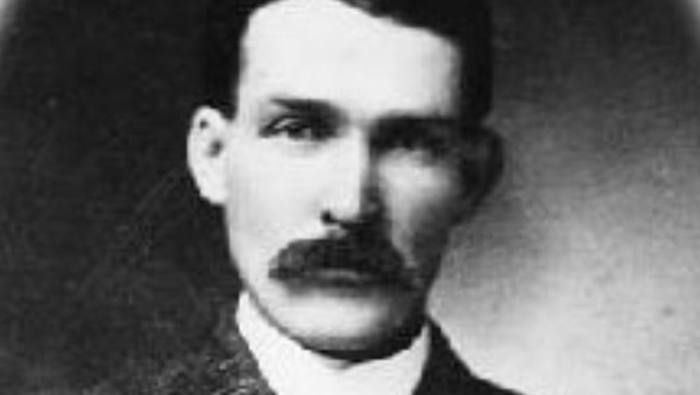 Warren Earp