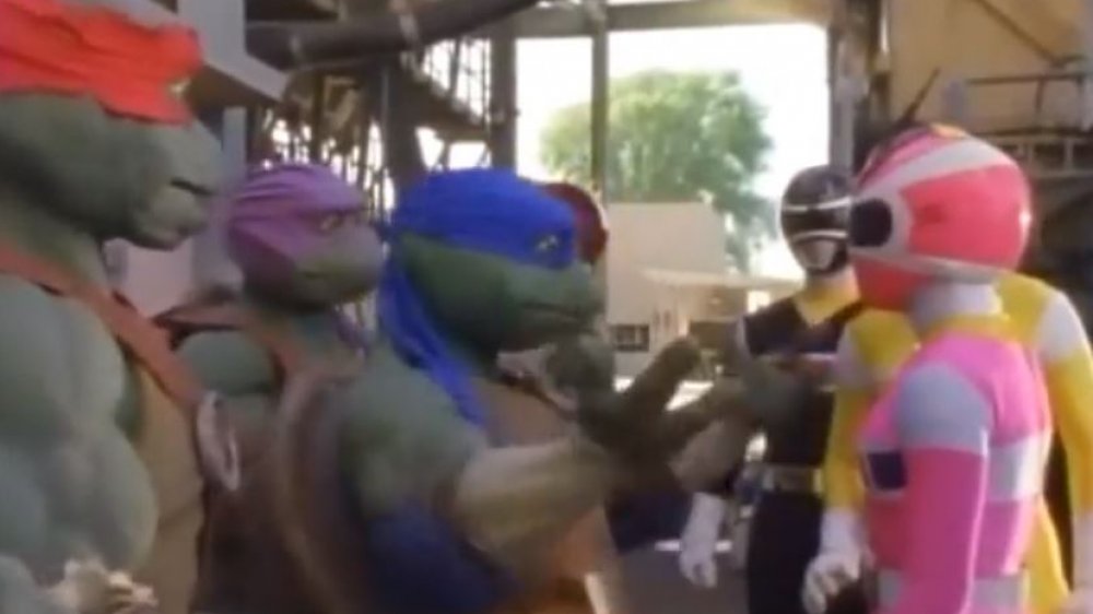 teenage mutant ninja turtles power rangers in space