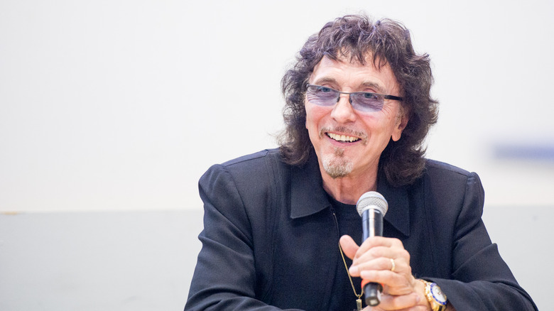 Tony Iommi speaking on the mic