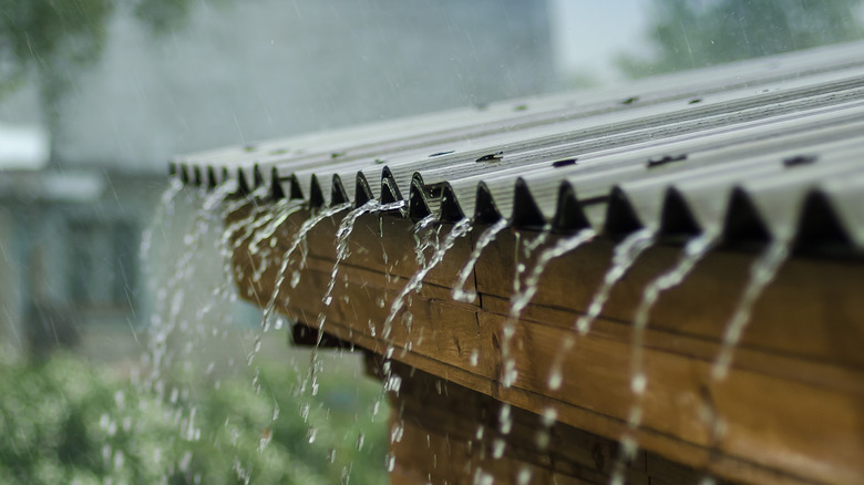 Heavy rain on roof