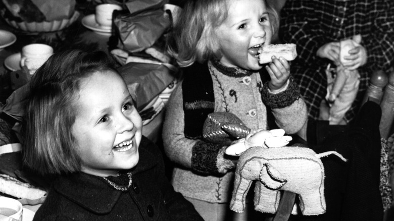 kids celebrating christmas