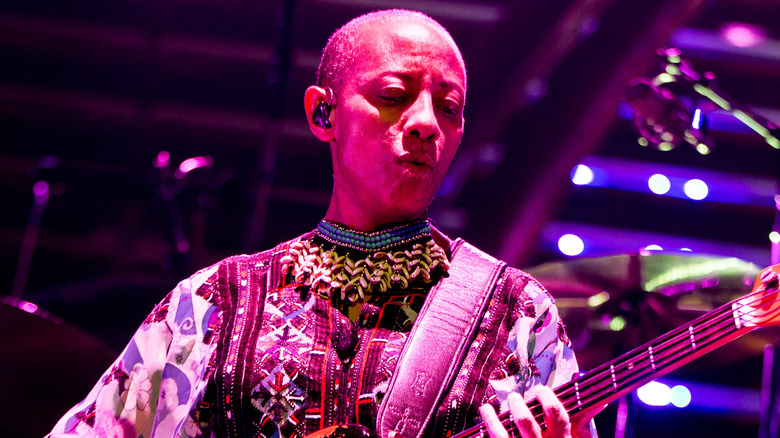 Gail-Ann Dorsey playing bass