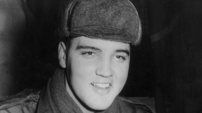 Elvis Presley military uniform