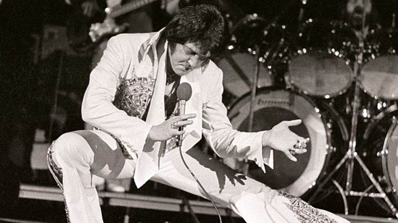 What Did Elvis Actually Do During His Stint In The Military?