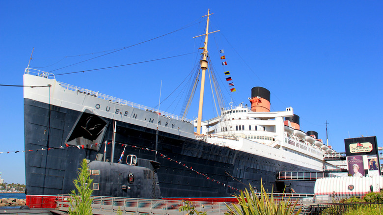 Retired RMS Queen Mary docked