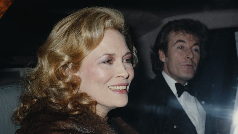 Faye Dunaway and Terry O'Neill in a car