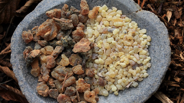 frankincense and myrrh in bowl
