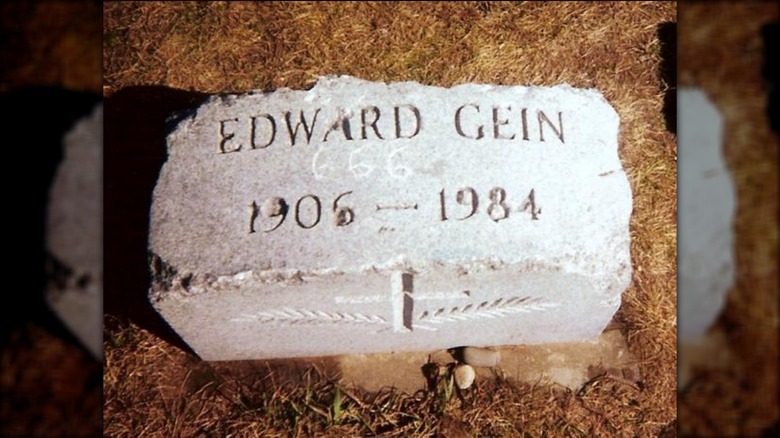 Ed Gein's gravestone