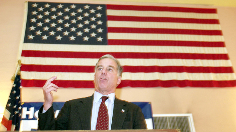 Howard Dean at podium