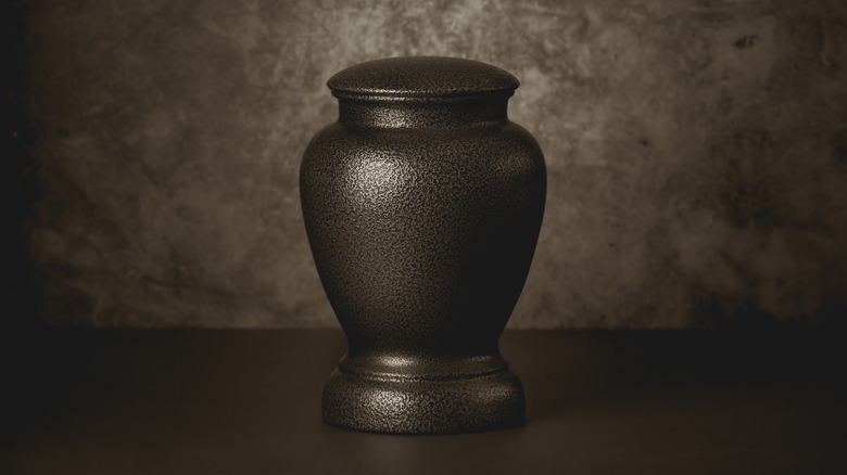 an urn