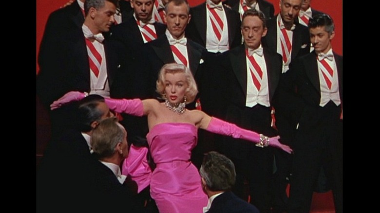 Marilyn Monroe pink dress backup dancers