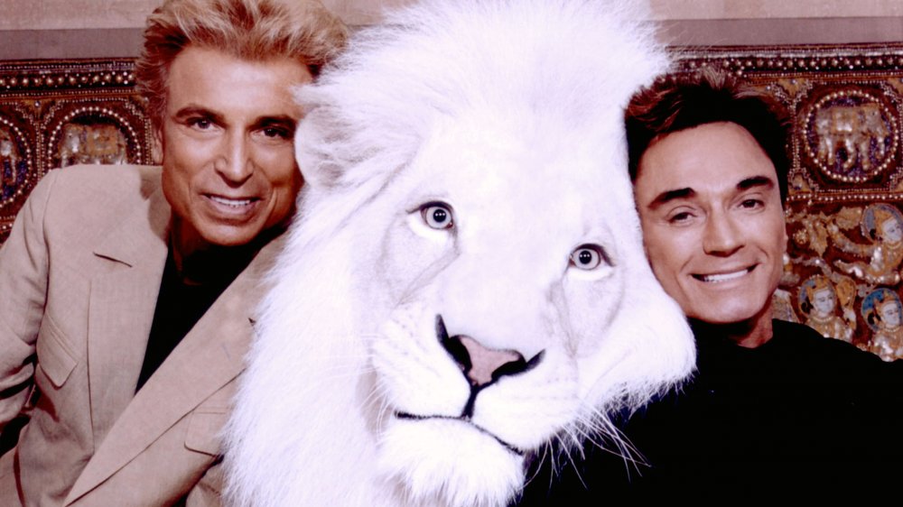 siegfried, roy, and bleachy the lion