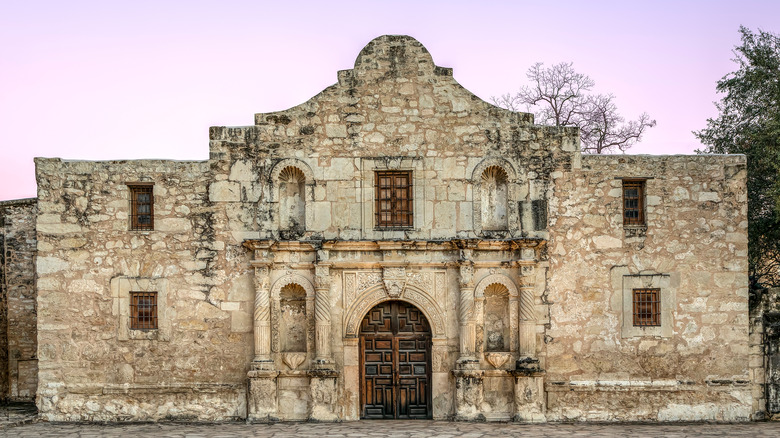 Alamo church at sunset