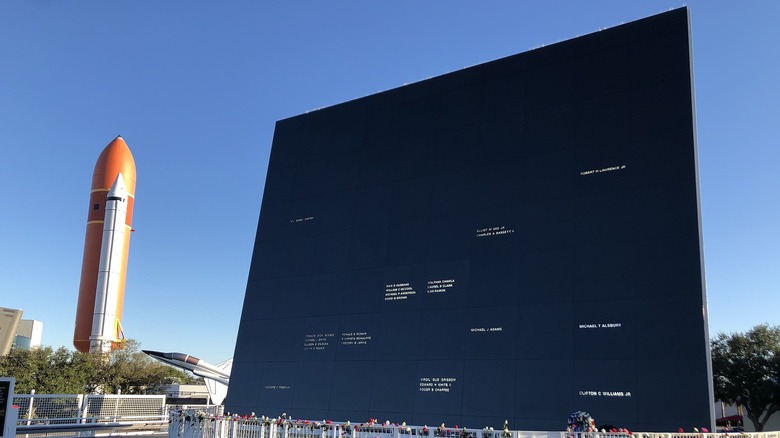 Space mirror memorial