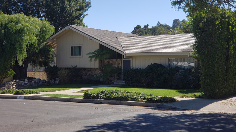 the brady bunch house post renovation