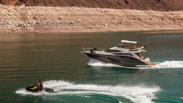 Boat and jet ski Lake Mead