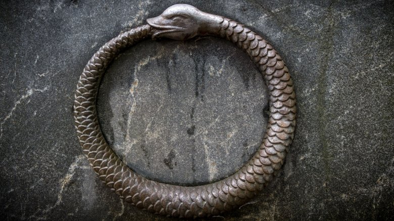 ouroboros, snake eating tail