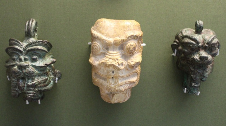 Pazuzu heads
