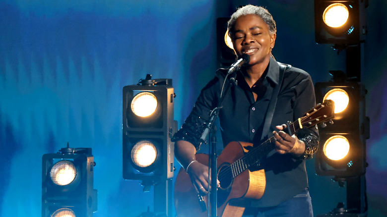 Tracy Chapman Grammy performance