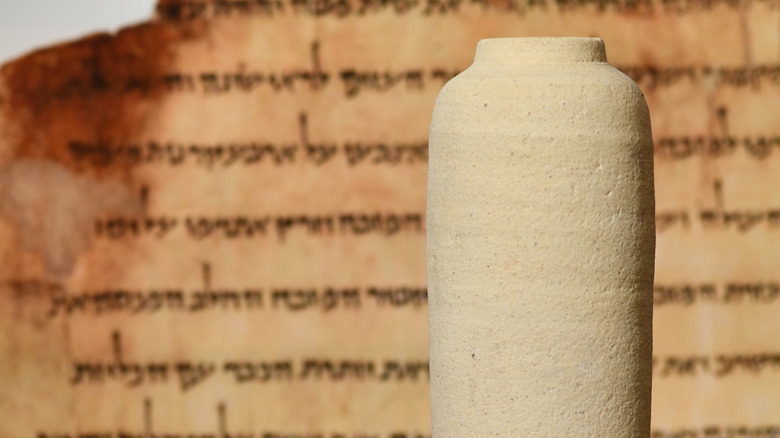 Dead Sea scrolls fragment
