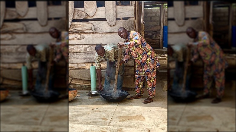 Babalawos making traditional medicine