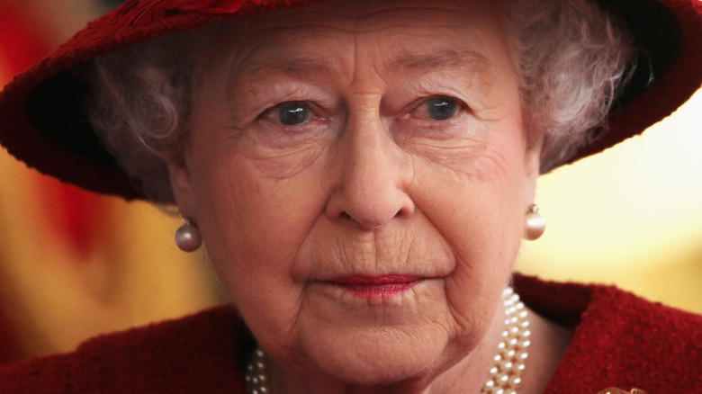 Queen Elizabeth in red