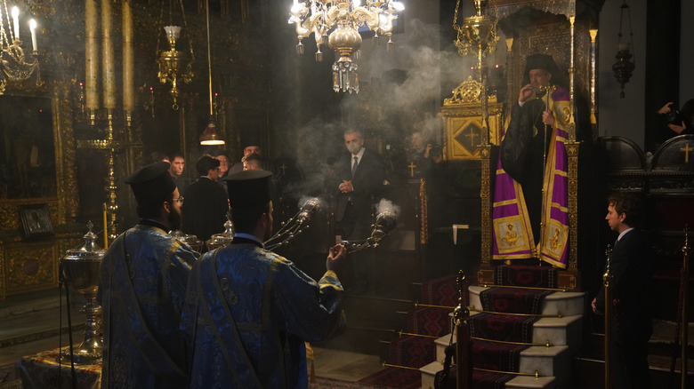 Eastern Orthodox ritual using censors