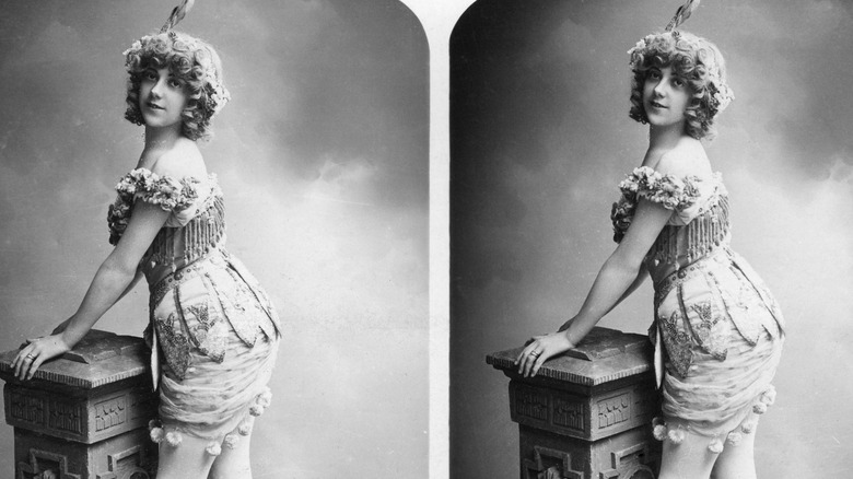 vaudeville performer girl