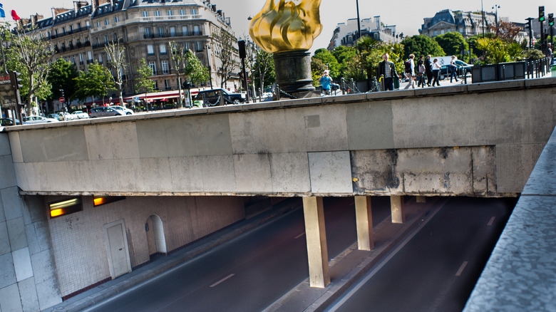 Pont D'Alma tunnel 