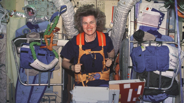 Shannon Lucid exercising on Mir