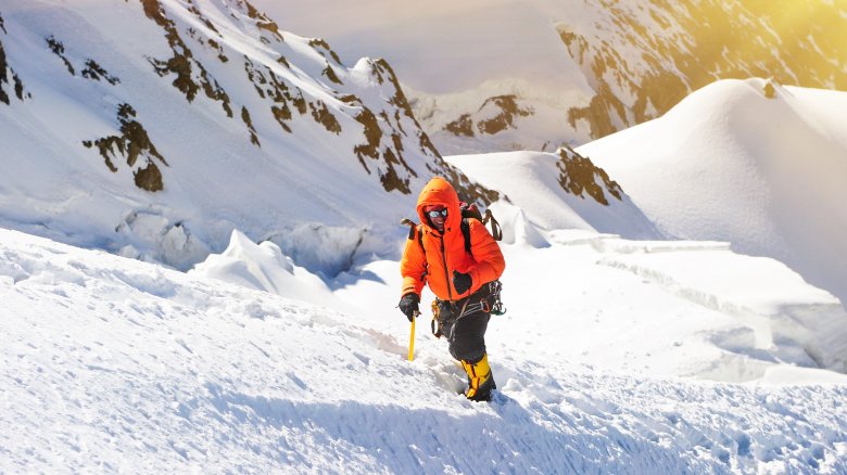 climbing everest